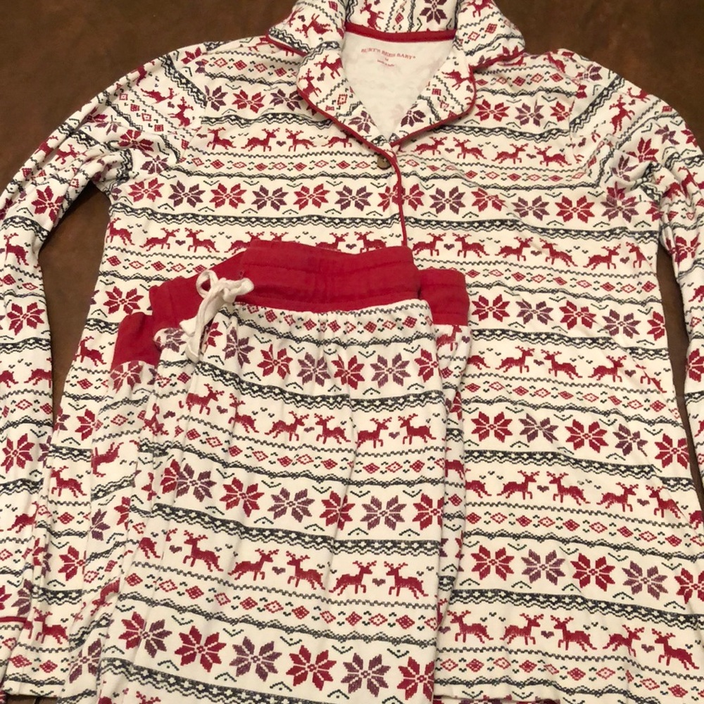 Burt’s Bees Baby Snowflake Christmas pajamas
